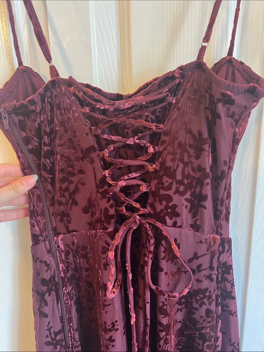 Windsor Wine Velvet Burnout Dress with Lace-Up Bust - Picture 5 of 5